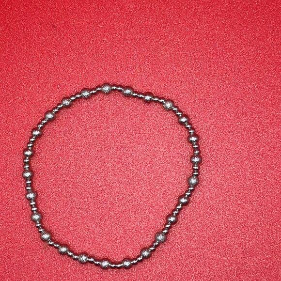 4 Lavender Silver Beaded Bracelets! - Picture 7 of 7